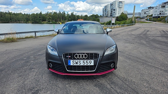 Audi TTS 2 of 11