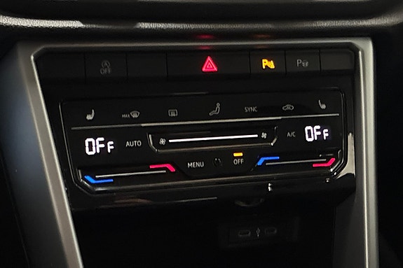 Volkswagen T-Roc 23 of 23