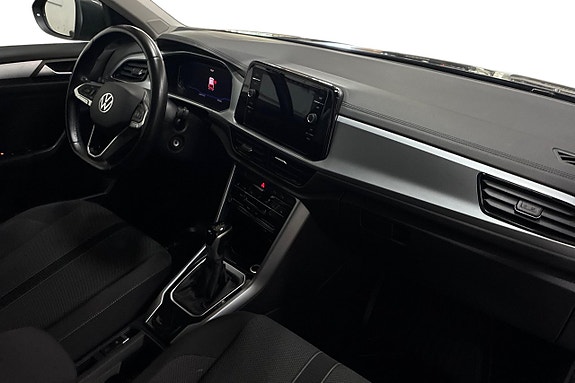 Volkswagen T-Roc 15 of 23