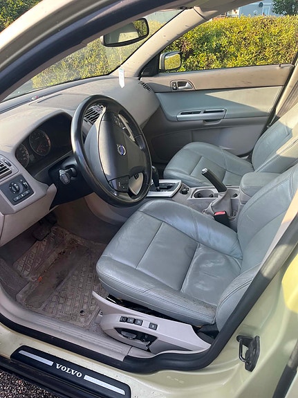 Volvo S40 7 of 11