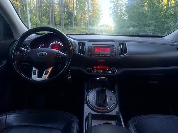 Kia Sportage 8 of 12