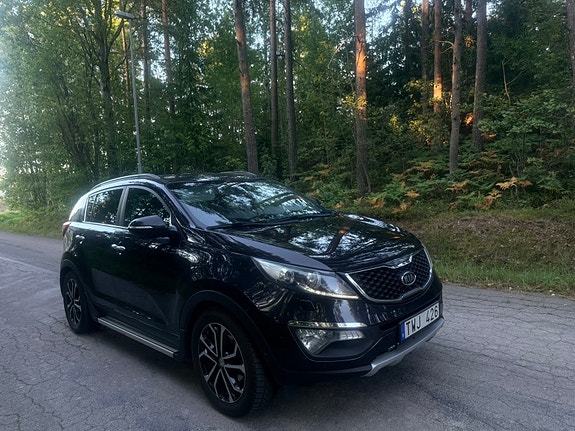 Kia Sportage 2 of 12