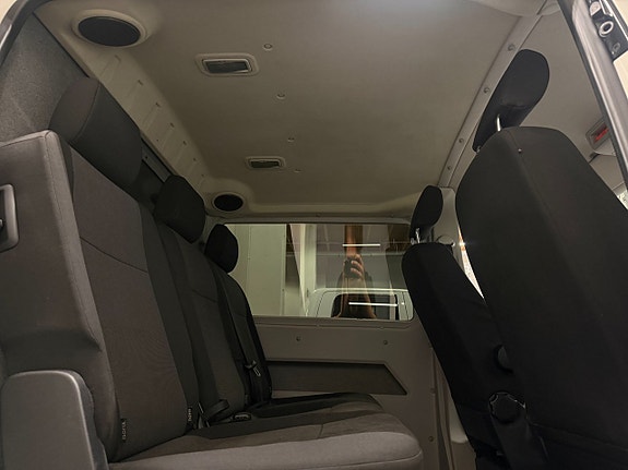 Volkswagen Transporter 18 of 27