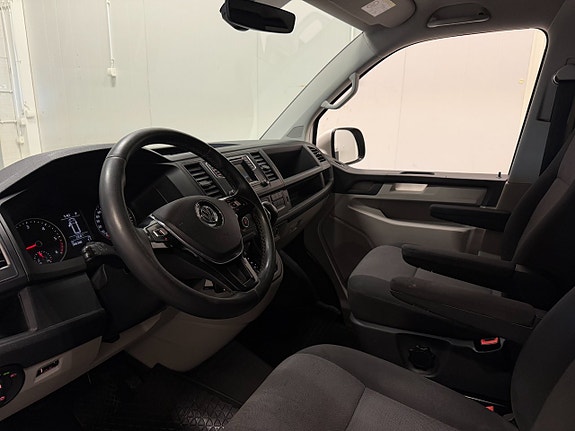 Volkswagen Transporter 16 of 27