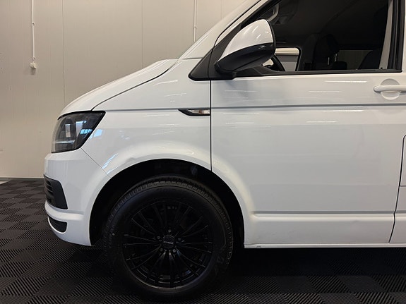 Volkswagen Transporter 6 of 27