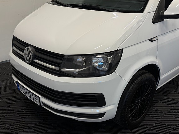 Volkswagen Transporter 4 of 27