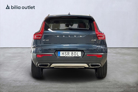 Volvo XC40 6 of 25