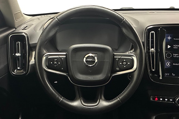 Volvo XC40 15 of 25