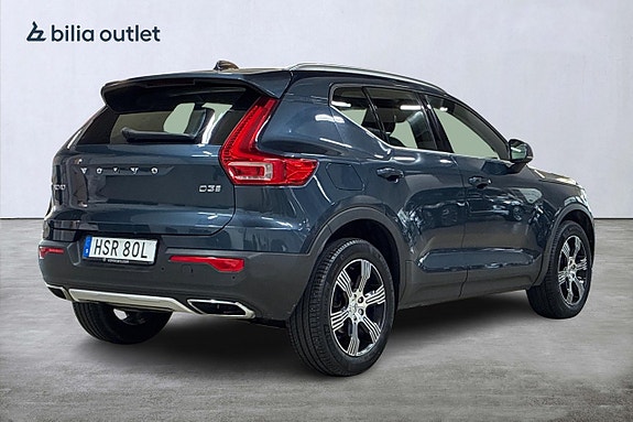 Volvo XC40 5 of 25