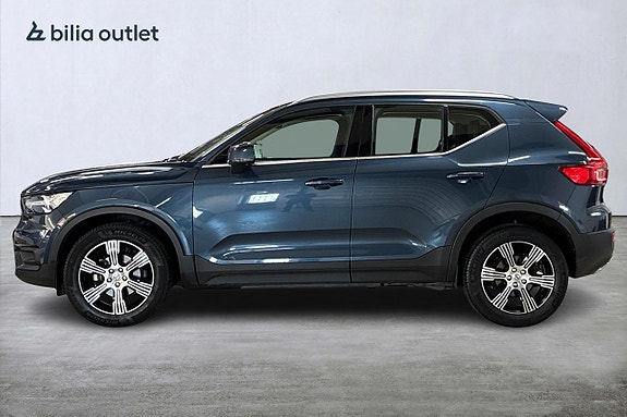 Volvo XC40 8 of 25