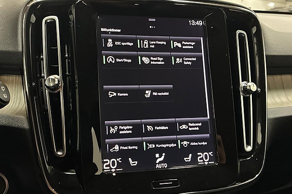 Volvo XC40 20 of 25