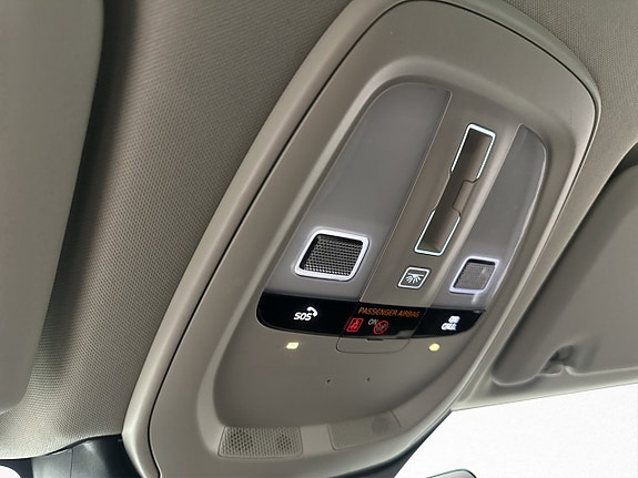 Volvo XC60 27 of 30