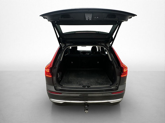 Volvo XC60 11 of 30