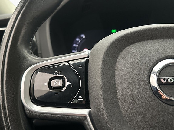 Volvo XC60 19 of 30