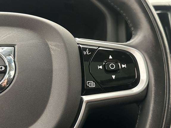 Volvo XC60 21 of 30