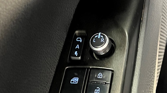 Toyota Camry 19 of 21