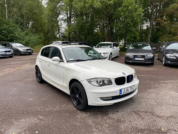 BMW 118d 2 of 7