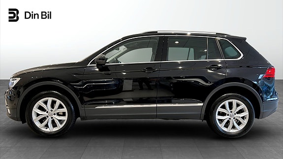 Volkswagen Tiguan 2 of 24