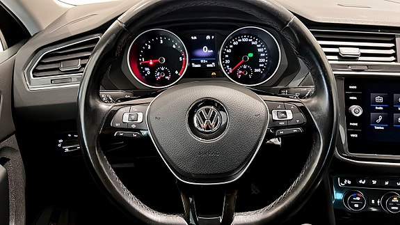 Volkswagen Tiguan 22 of 24