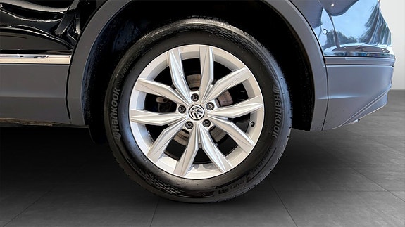 Volkswagen Tiguan 6 of 24