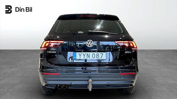 Volkswagen Tiguan 5 of 24