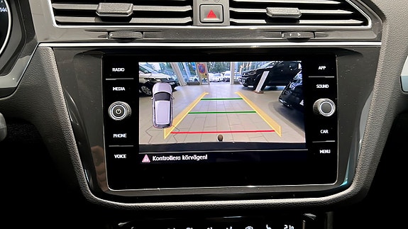 Volkswagen Tiguan 20 of 24