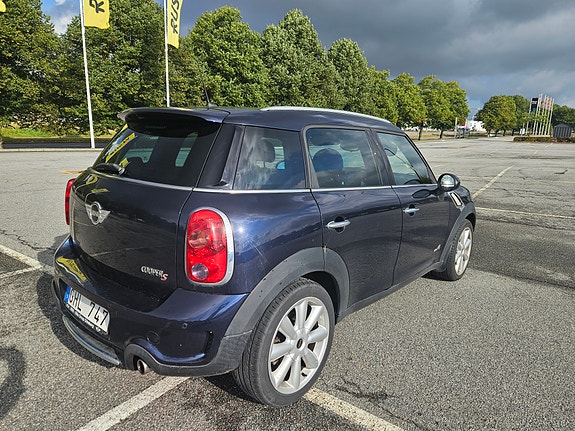 MINI Countryman Cooper S 3 of 5