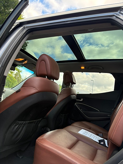 Hyundai Santa Fe 8 of 12