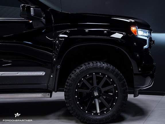 Chevrolet Silverado 1500 10 of 30