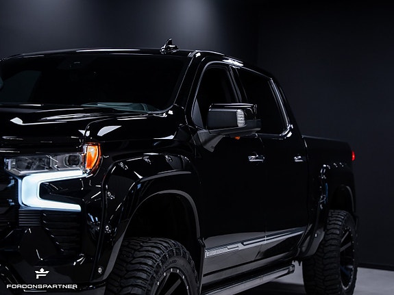 Chevrolet Silverado 1500 4 of 30