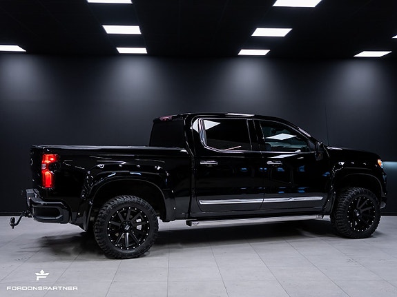 Chevrolet Silverado 1500 8 of 30