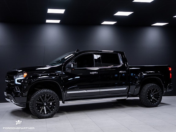 Chevrolet Silverado 1500 3 of 30