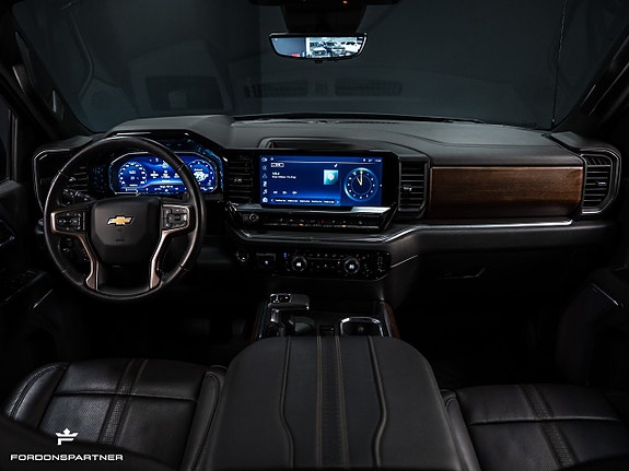 Chevrolet Silverado 1500 16 of 30