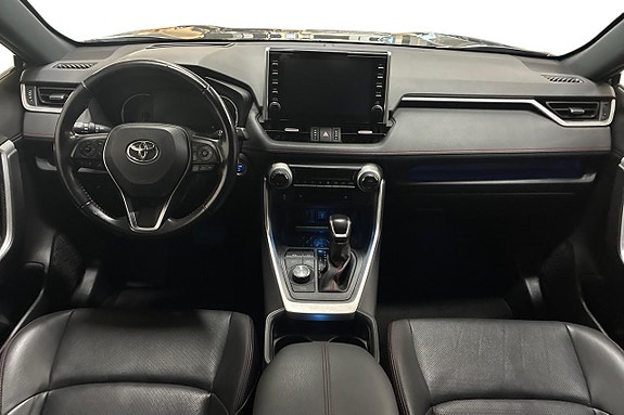 Toyota RAV4 12 of 30