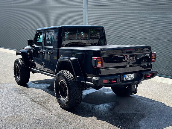 Jeep Gladiator 3 of 10