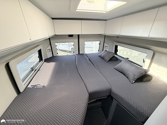 Adria TWIN SUPREME 640 SLB /160 hk "Inkommande November" 6 of 12
