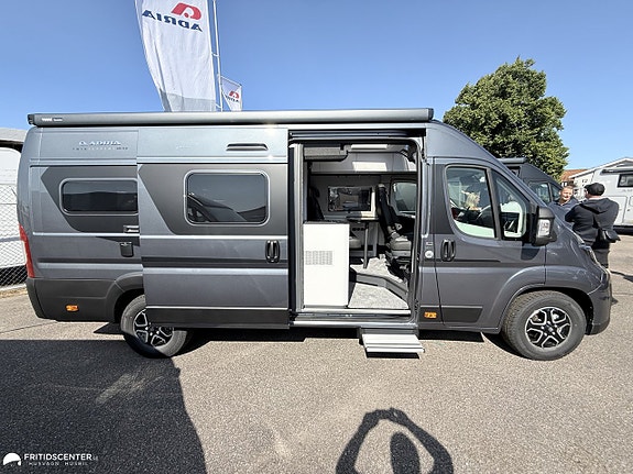 Adria TWIN SUPREME 640 SLB /160 hk "Inkommande November" 11 of 12