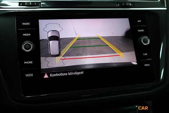 Volkswagen Tiguan 16 of 20