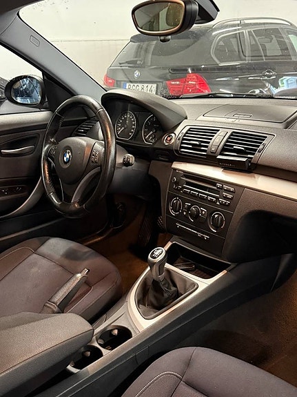 BMW 118i 5 of 5