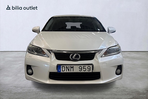Lexus CT200h 3 of 23