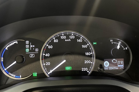 Lexus CT200h 17 of 23