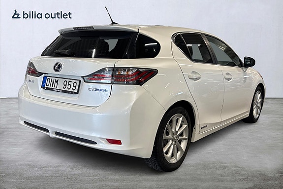 Lexus CT200h 6 of 23