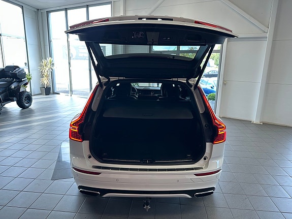 Volvo XC60 7 of 19