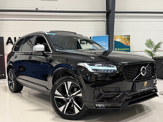 Volvo XC90 3 of 20