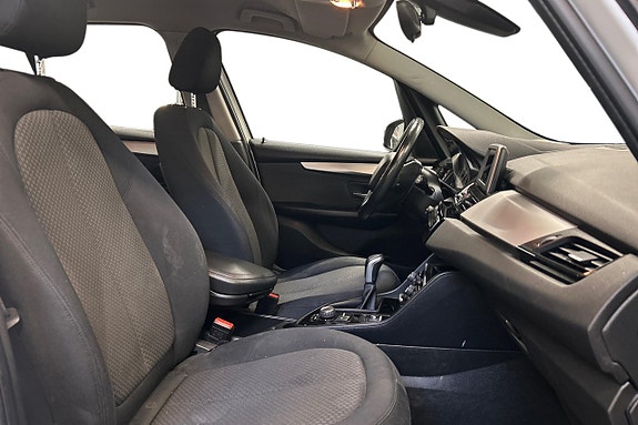BMW 218i 16 of 23