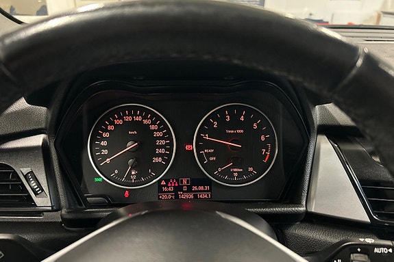 BMW 218i 18 of 23