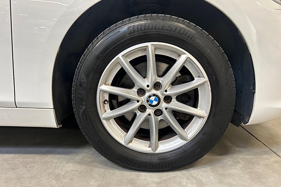 BMW 218i 11 of 23