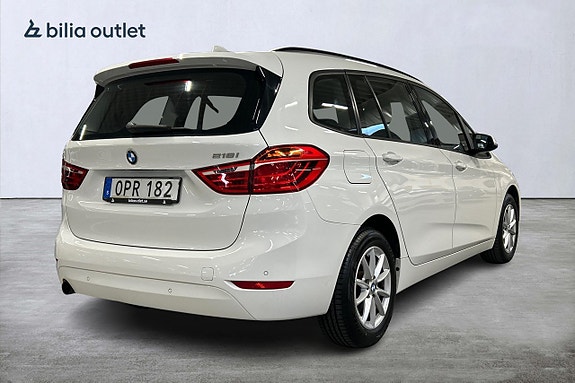 BMW 218i 6 of 23
