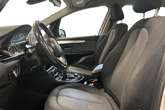 BMW 218i 13 of 23