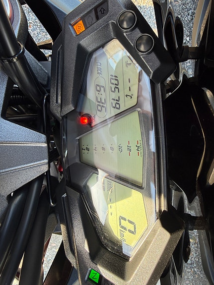 Kawasaki Z800 sugomi edition 5 of 5